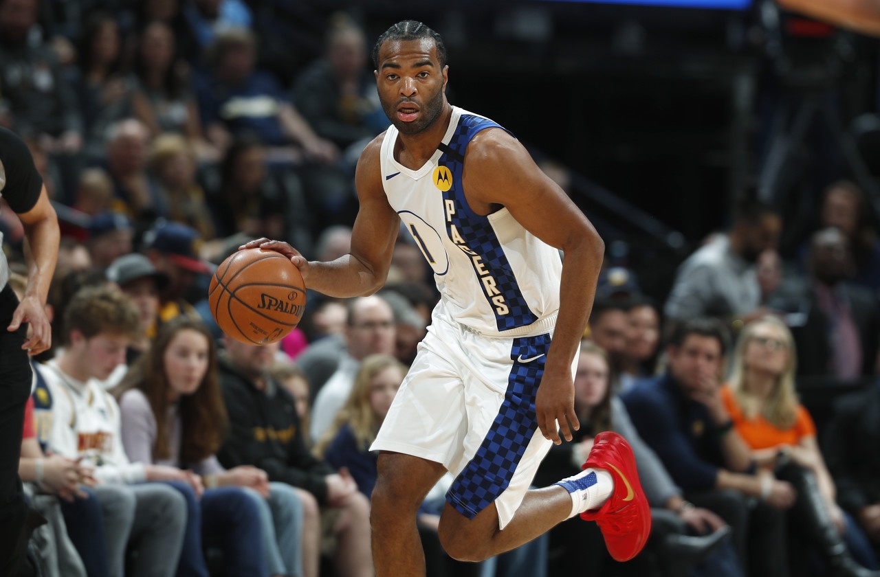 屡屡扮演着 屡屡扮演着